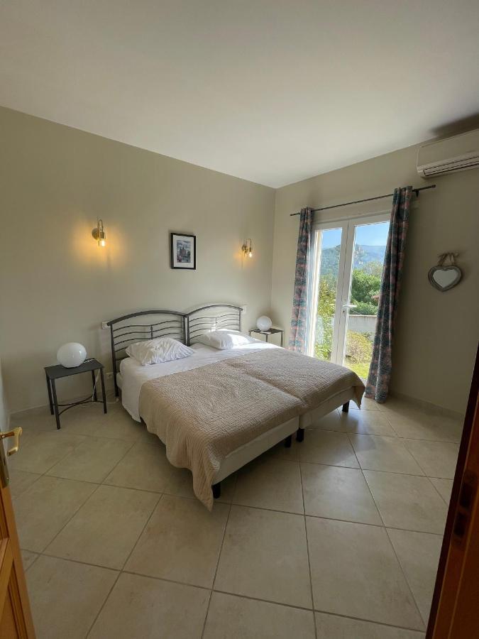 Villa Superbe Avec Piscine Vue Mer, Proche Et Porticcio Pietrosella